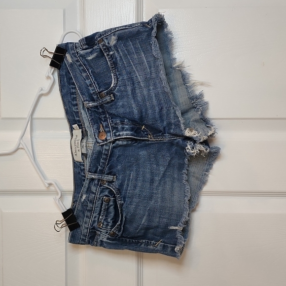 Abercrombie & Fitch Pants - Abercrombie and Fitch distressed style, cut off shorty shorts size 4